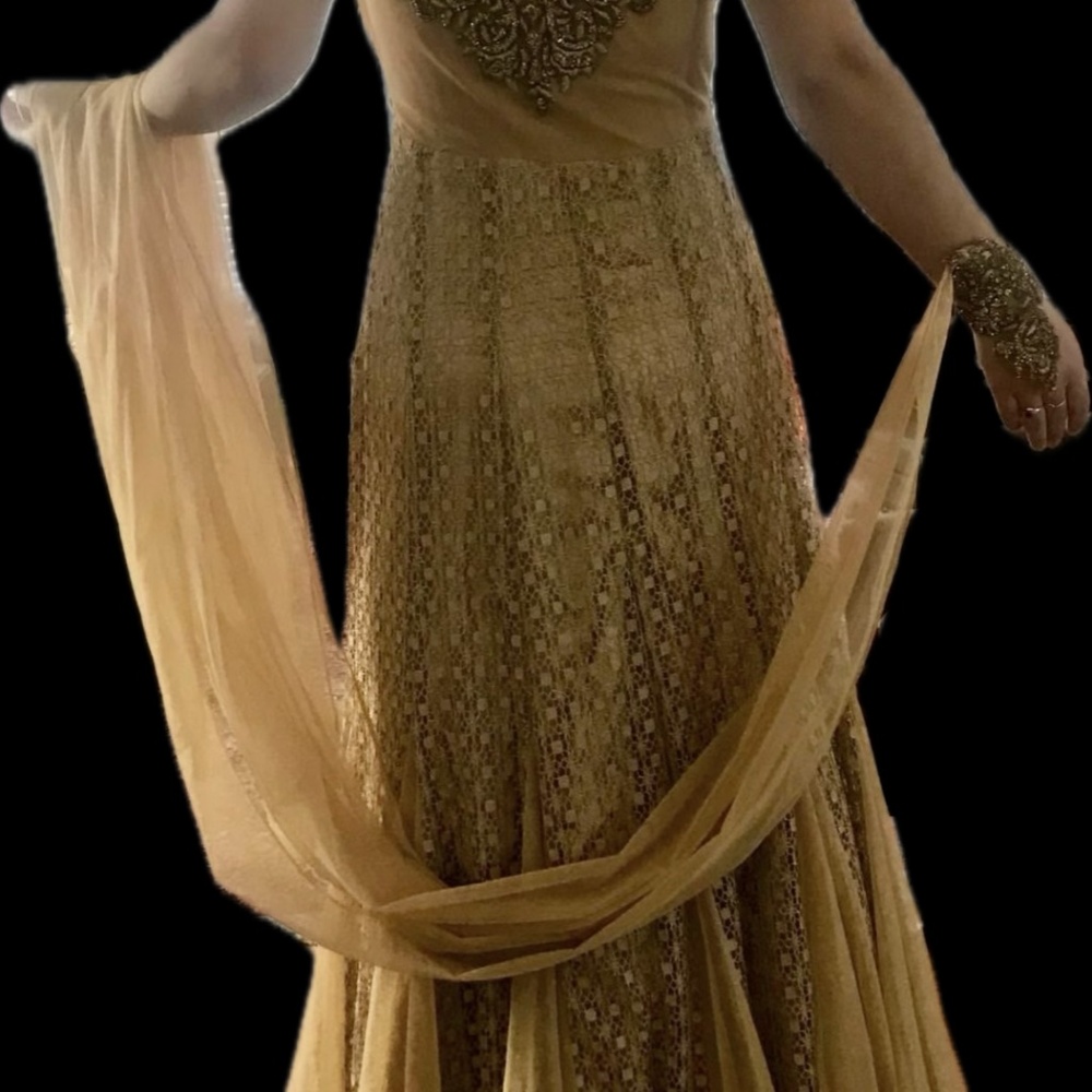 Gown Custom Made Size 2/4 - image 2